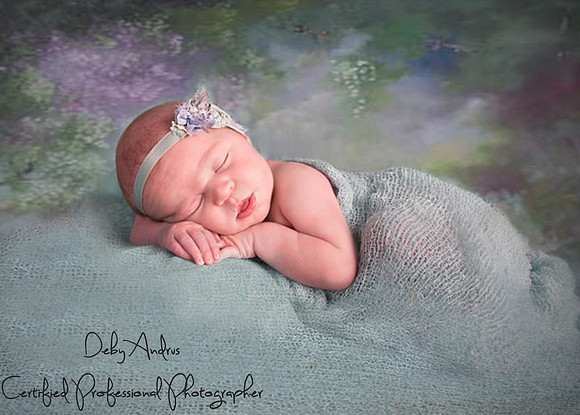 Newborn in Studio with custom Artwork